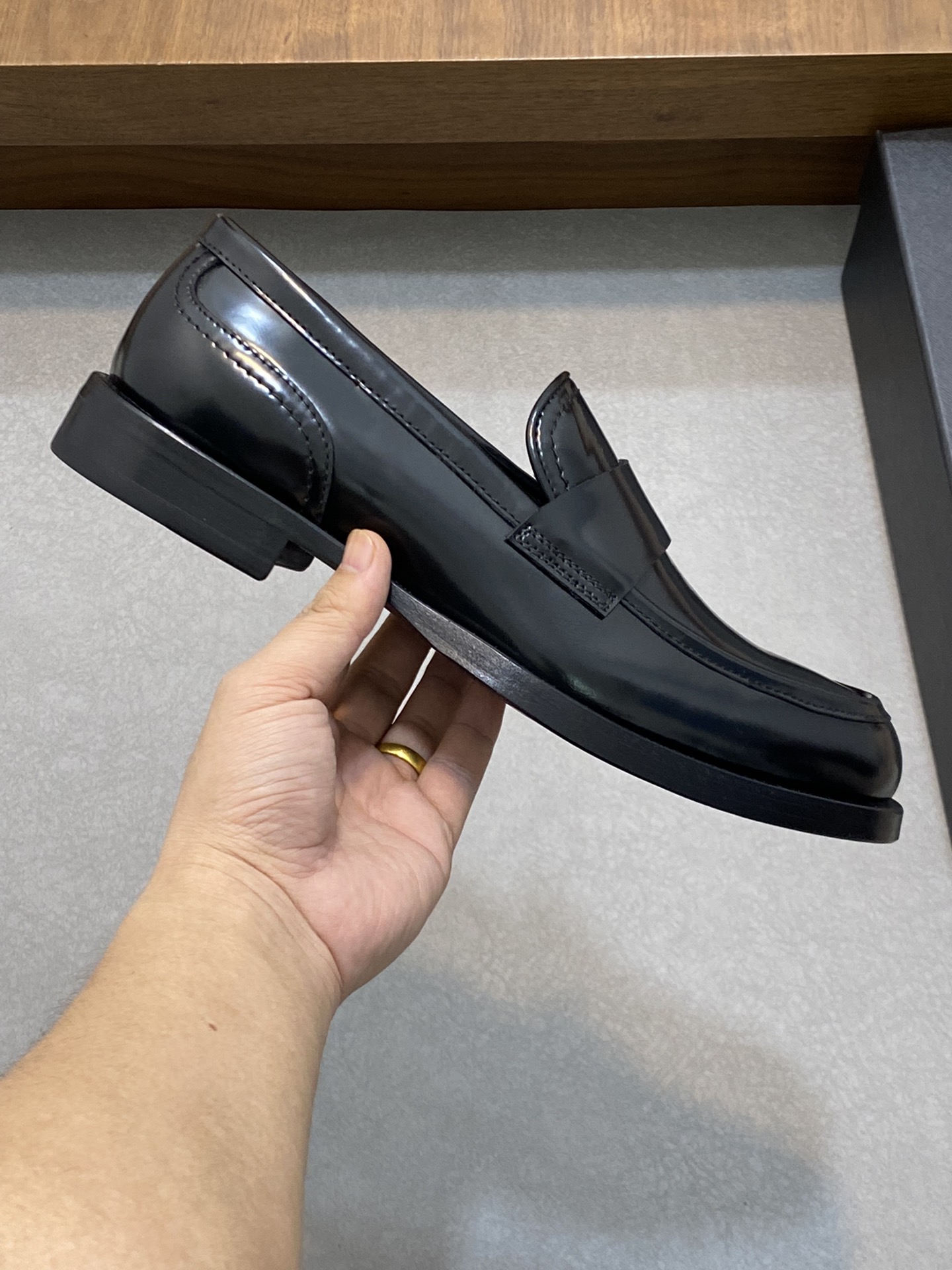 olce & Gabbana shoe